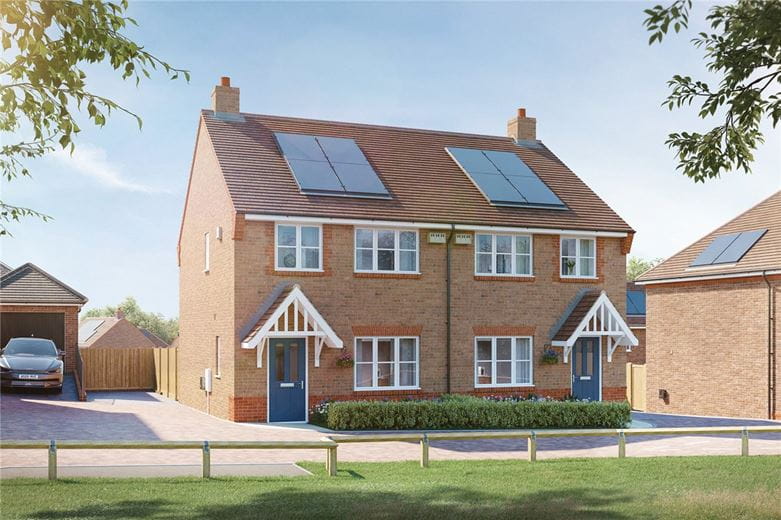 2 bedroom house, Princess Gardens, Bishops Green RG20 - Available