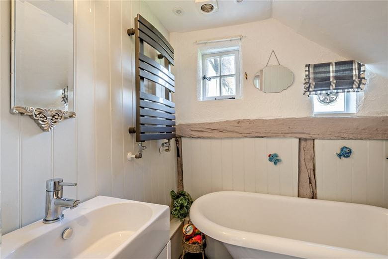 4 bedroom house, Lower Green, Inkpen RG17 - Available