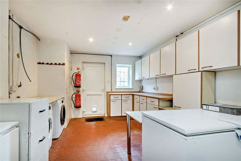 5 bedroom cottage, Upper Lambourn, Hungerford RG17 - Available