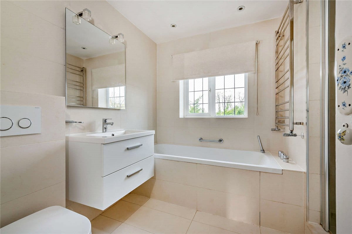 5 bedroom cottage, Upper Lambourn, Hungerford RG17 - Available