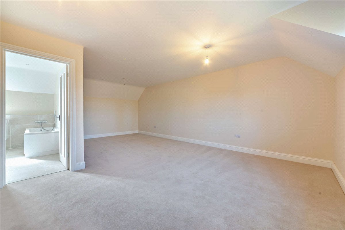 3 bedroom house, Ram Alley, Ashford Hill RG19 - Available