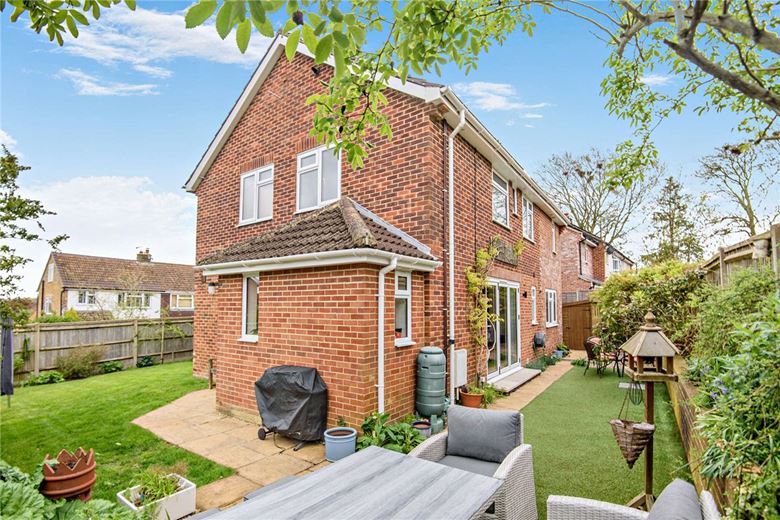 4 bedroom house, King John Road, Kingsclere RG20 - Available