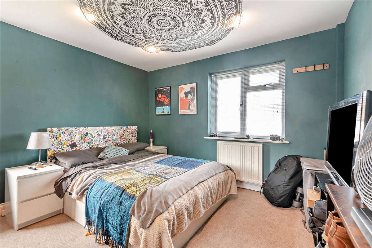 4 bedroom house, King John Road, Kingsclere RG20 - Available