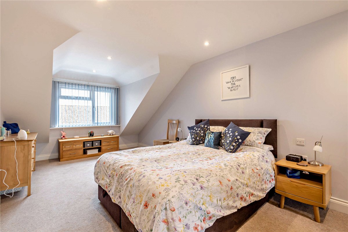 4 bedroom house, King John Road, Kingsclere RG20 - Available