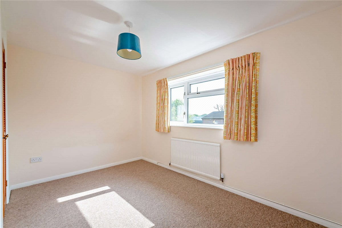 3 bedroom house, Gore End Road, Ball Hill RG20 - Available