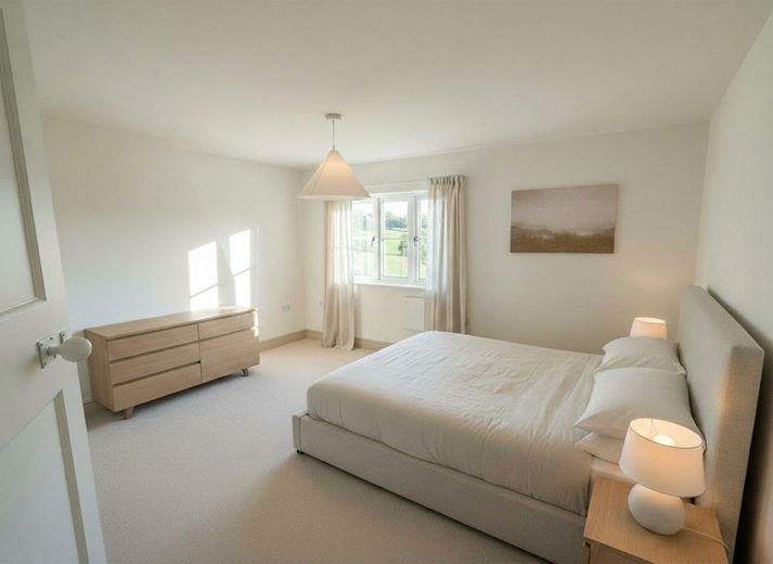 3 bedroom cottage, Enborne Street, Enborne RG14 - Available