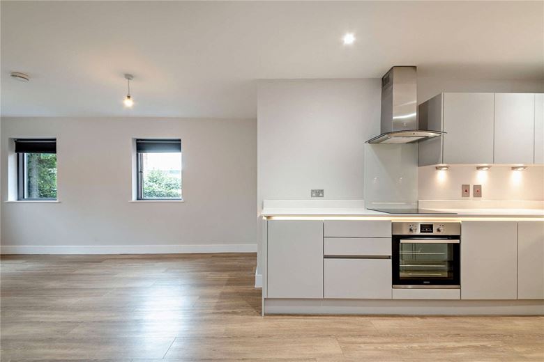 2 bedroom flat, St Marys Road, Newbury RG14 - Available