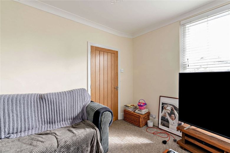 2 bedroom house, Madeira Place, Newbury RG14 - Available