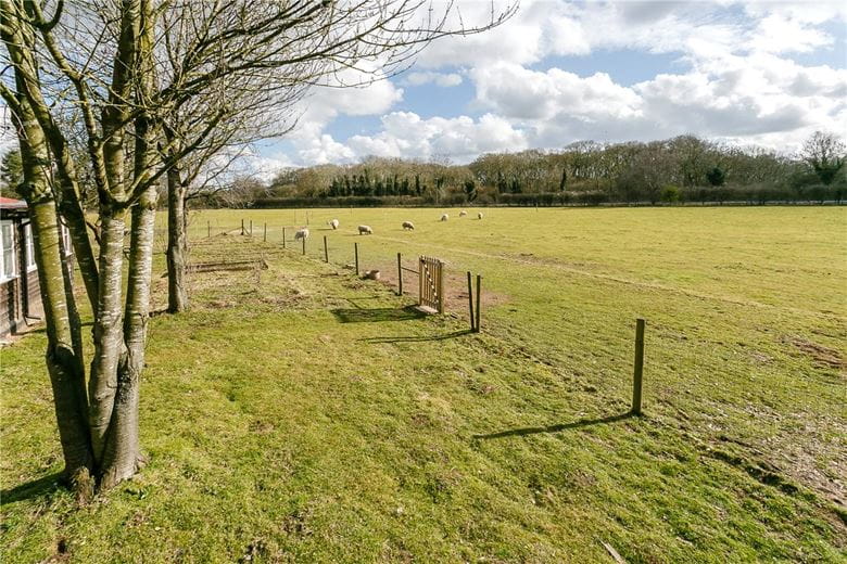 5 bedroom house, Oakley Wood, Benson OX10 - Available