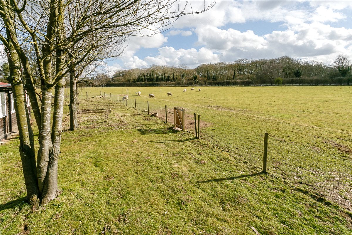 5 bedroom house, Oakley Wood, Benson OX10 - Available