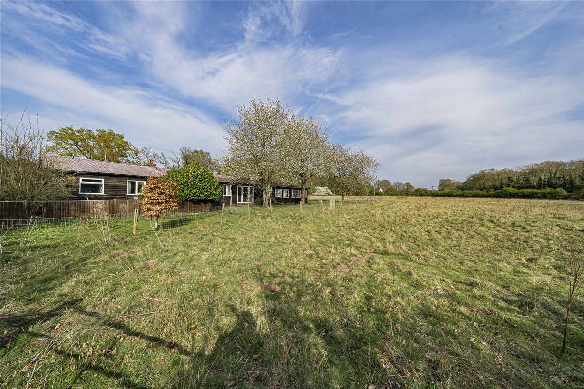 5 bedroom house, Oakley Wood, Benson OX10 - Available