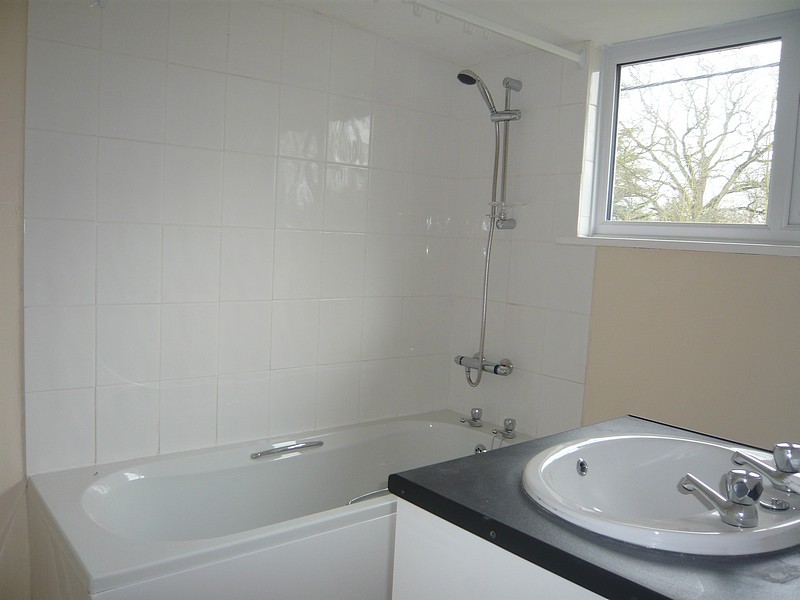 3 bedroom house, East Woodhay, Newbury RG20 - Available