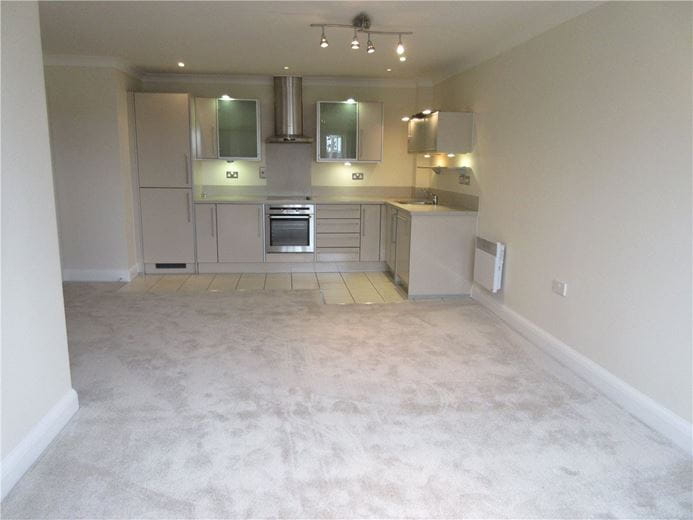2 bedroom flat, Catherine Road, Newbury RG14
