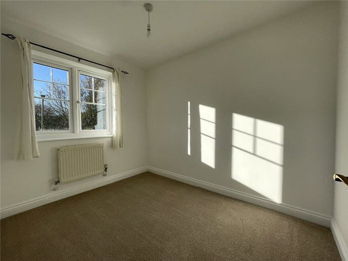 2 bedroom house, Newbury, Berkshire RG14 - Available