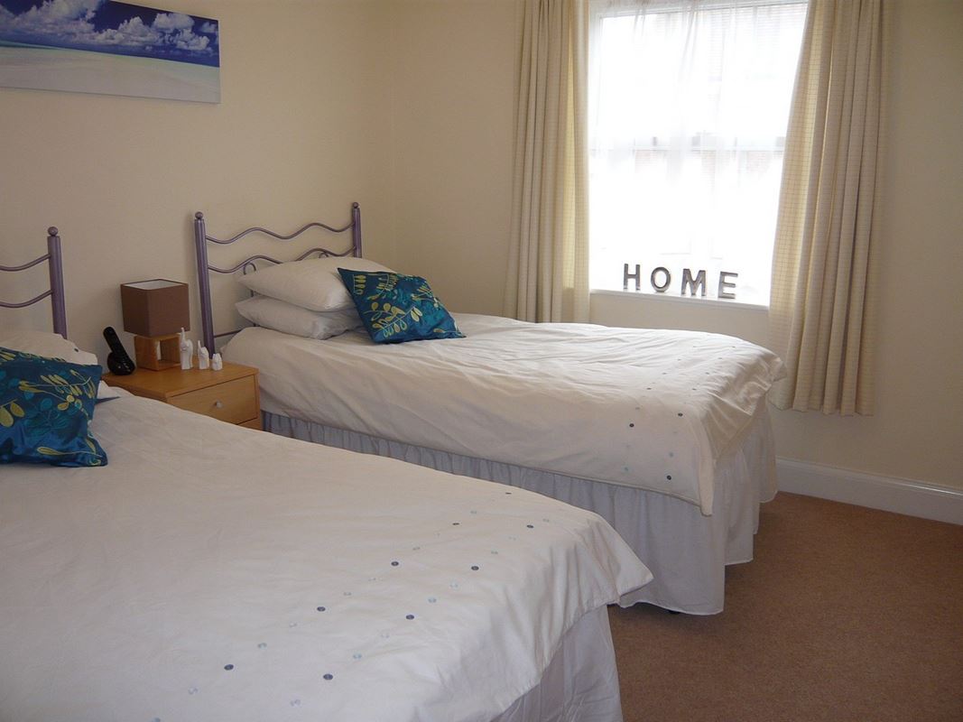2 bedroom flat, Newtown Road, Newbury RG14 - Available