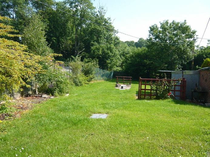 3 bedroom cottage, Marlston Hermitage, Thatcham RG18 - Let Agreed