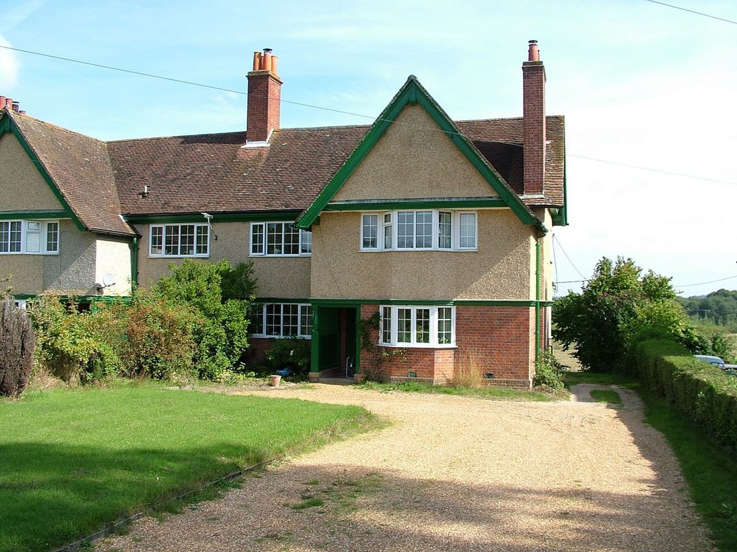 3 bedroom house, Marlston Hermitage, Thatcham RG18 - Let Agreed