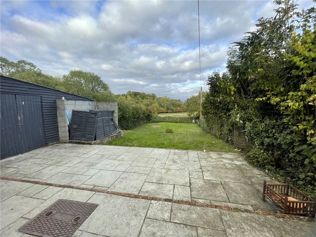 3 bedroom house, Marlston Hermitage, Thatcham RG18 - Let Agreed