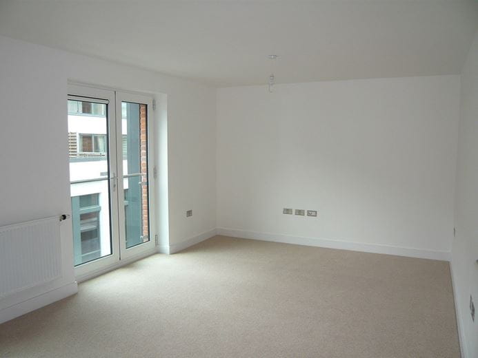 1 bedroom flat, Park Way, Newbury RG14 - Let Agreed