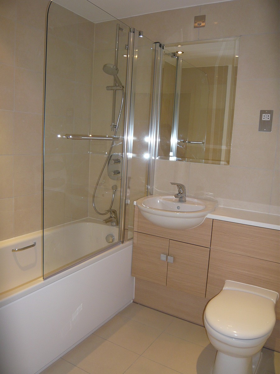 2 bedroom flat, Park Way, Newbury RG14 - Available