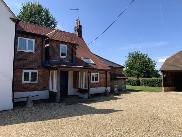 5 bedroom house, Inholmes Common, Woodlands St. Mary RG17 - Let Agreed