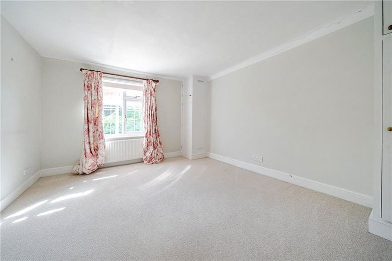 5 bedroom house, Inholmes Common, Woodlands St. Mary RG17 - Let Agreed