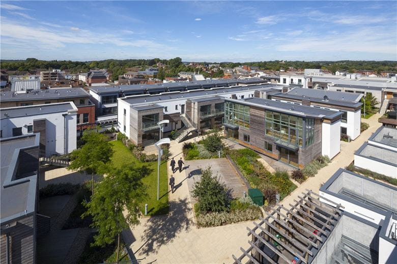 2 bedroom flat, Baily, Park Way RG14