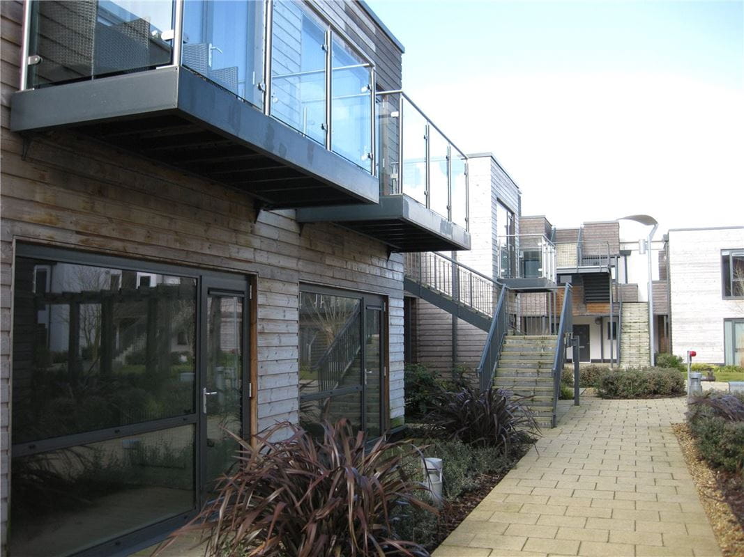 2 bedroom flat, Baily, Park Way RG14