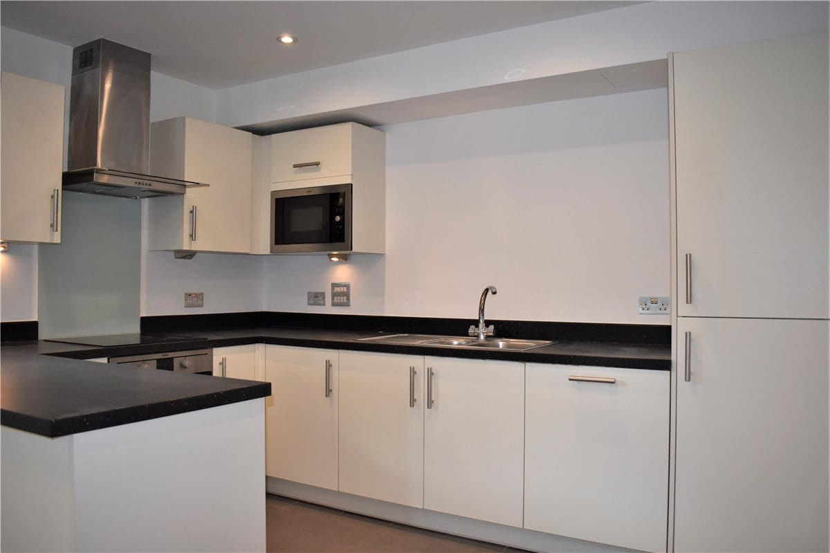 2 bedroom flat, Park Way, Newbury RG14