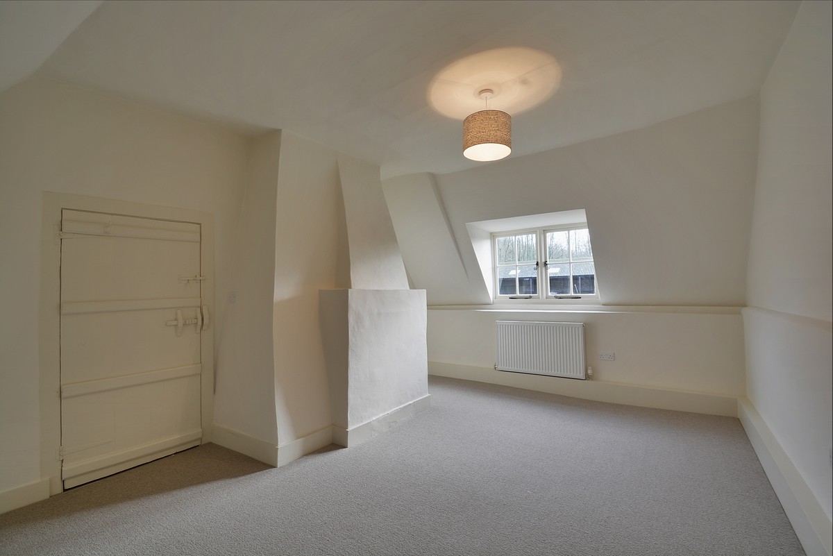 3 bedroom house, Stoke, Andover SP11 - Let Agreed