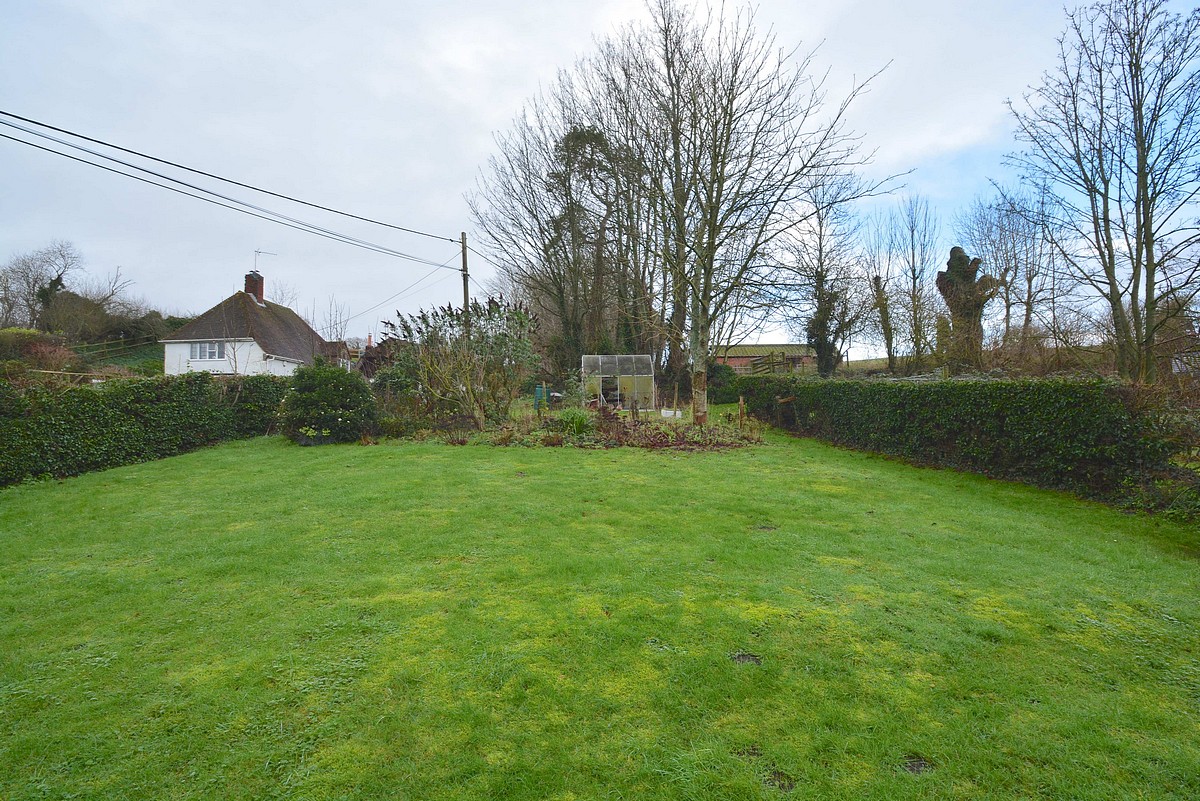 3 bedroom house, Stoke, Andover SP11 - Let Agreed