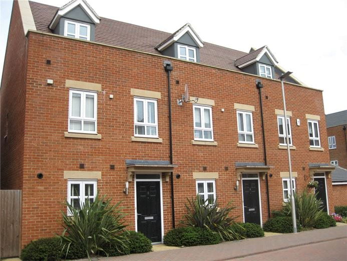 3 bedroom house, Newbury, Berkshire RG14