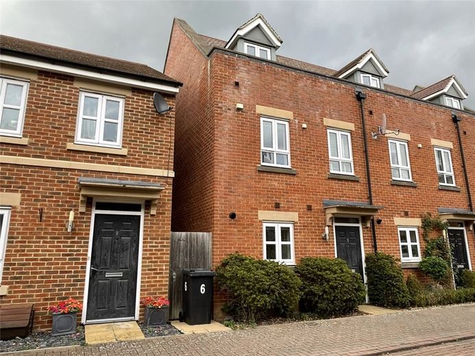 3 bedroom house, Newbury, Berkshire RG14 - Let Agreed