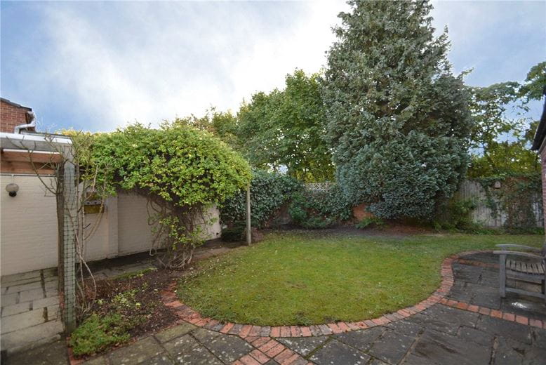 4 bedroom house, Newbury, Berkshire RG14 - Let Agreed