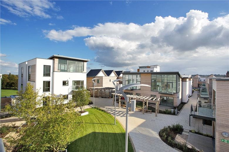 2 bedroom flat, Park Way, Newbury RG14 - Let Agreed