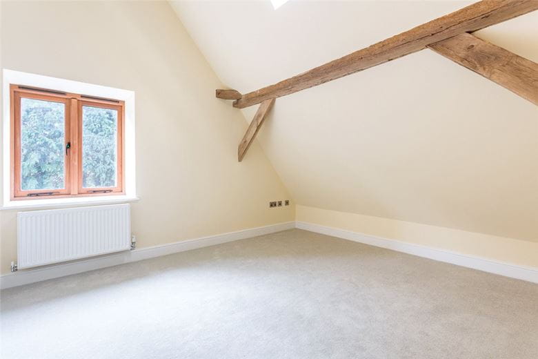 4 bedroom , Winterbourne, Newbury RG20 - Available