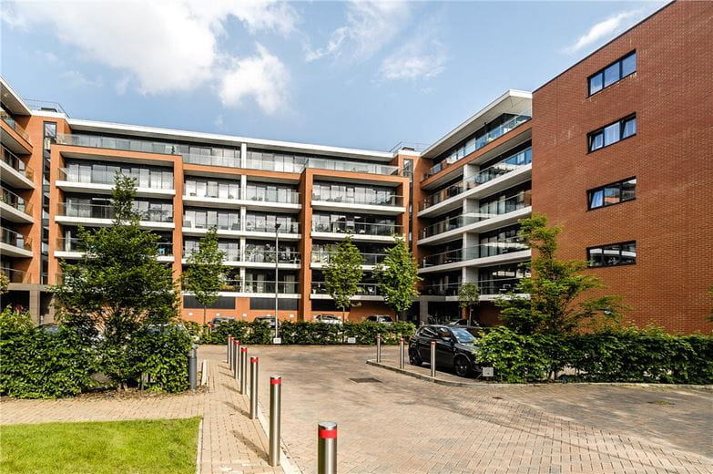 1 bedroom flat, Racecourse Road, Newbury RG14