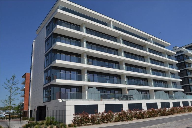 2 bedroom flat, Kingman Way, Newbury RG14 - Let Agreed