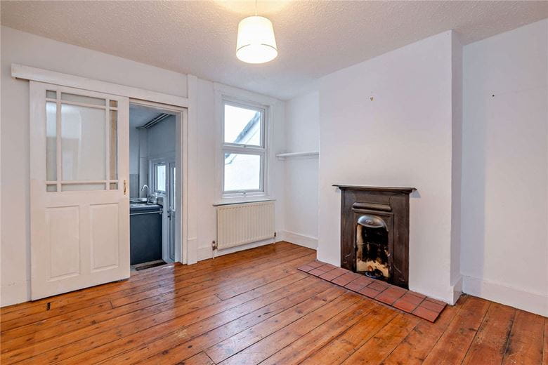2 bedroom house, Newbury, Berkshire RG14 - Available