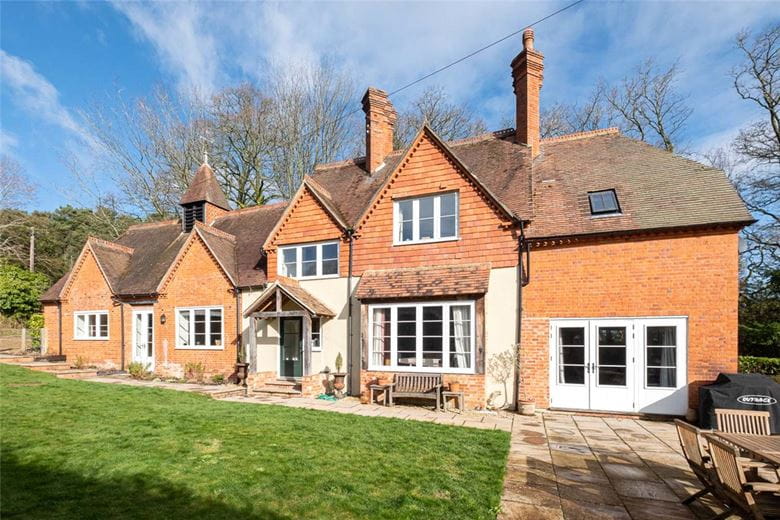 5 bedroom house, Adbury Holt, Newtown RG20 - Under Offer