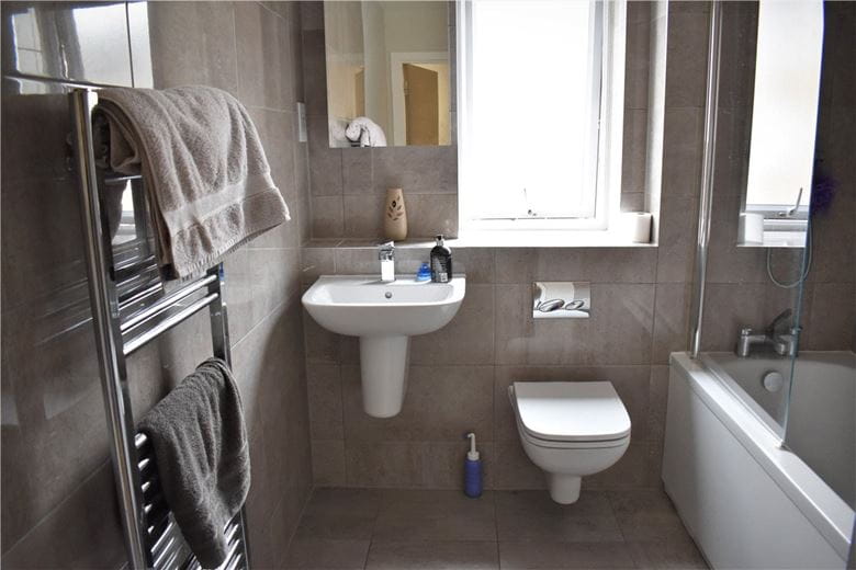 1 bedroom flat, Steel Close, Newtown Road RG14