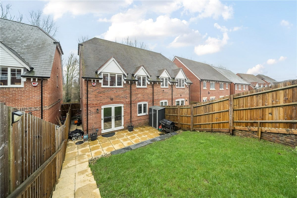 3 bedroom house, Woolhampton, Reading RG7