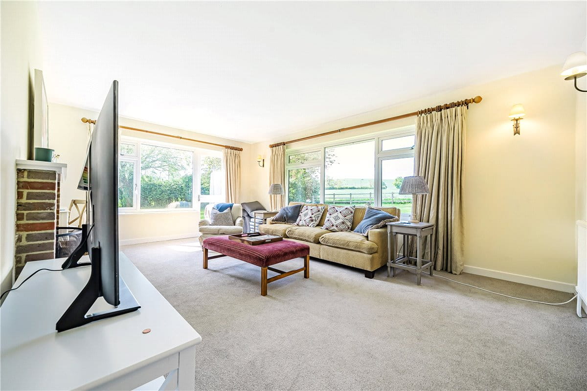 4 bedroom bungalow, Upper Green, Inkpen RG17