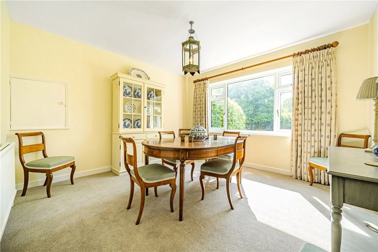 4 bedroom bungalow, Upper Green, Inkpen RG17