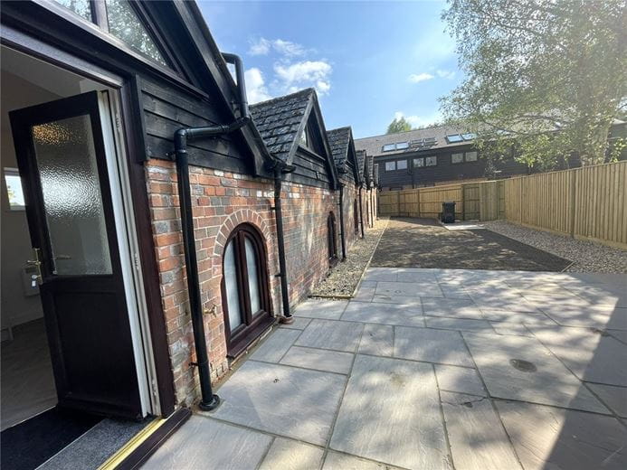 2 bedroom , Weston, Newbury RG20 - Let Agreed