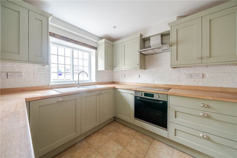 2 bedroom cottage, Crookham Hill, Thatcham RG19 - Available