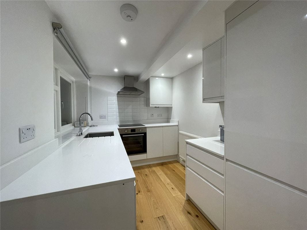 2 bedroom flat, Hungerford, Berkshire RG17 - Available