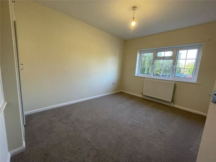 2 bedroom house, Castle Lane, Donnington RG14