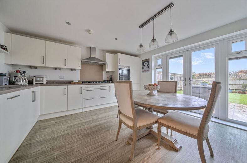 3 bedroom house, Newbury, Berkshire RG14 - Let Agreed