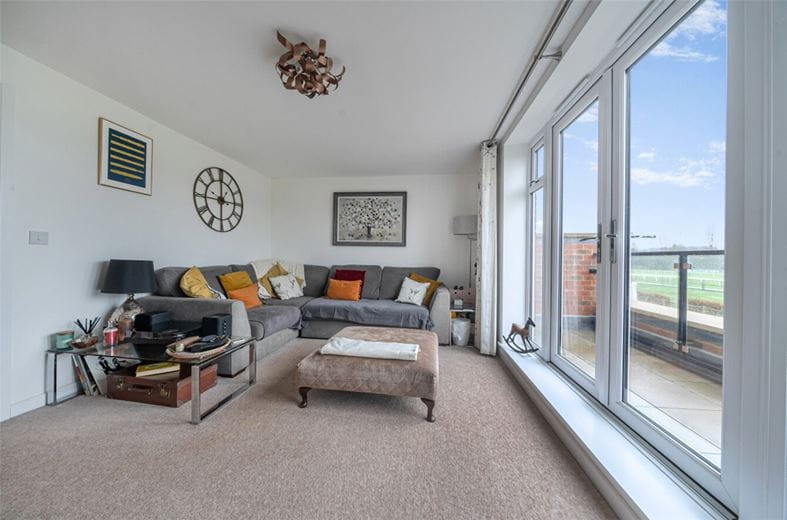 3 bedroom house, Newbury, Berkshire RG14 - Let Agreed